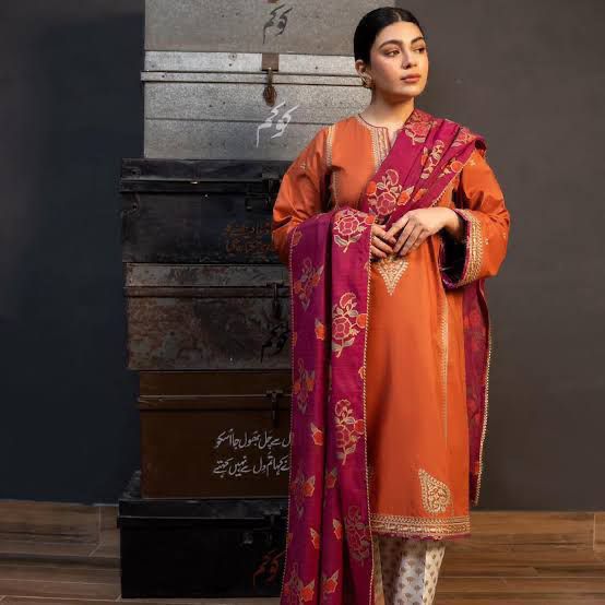 Asling UNSTITCHED LAWN COLLECTION 2025